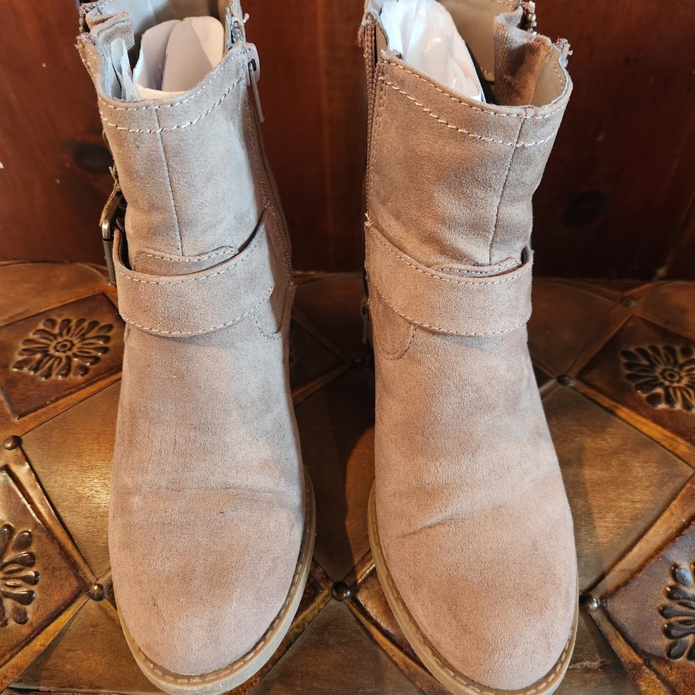 Steve Madden Booties - Picture 4 of 6